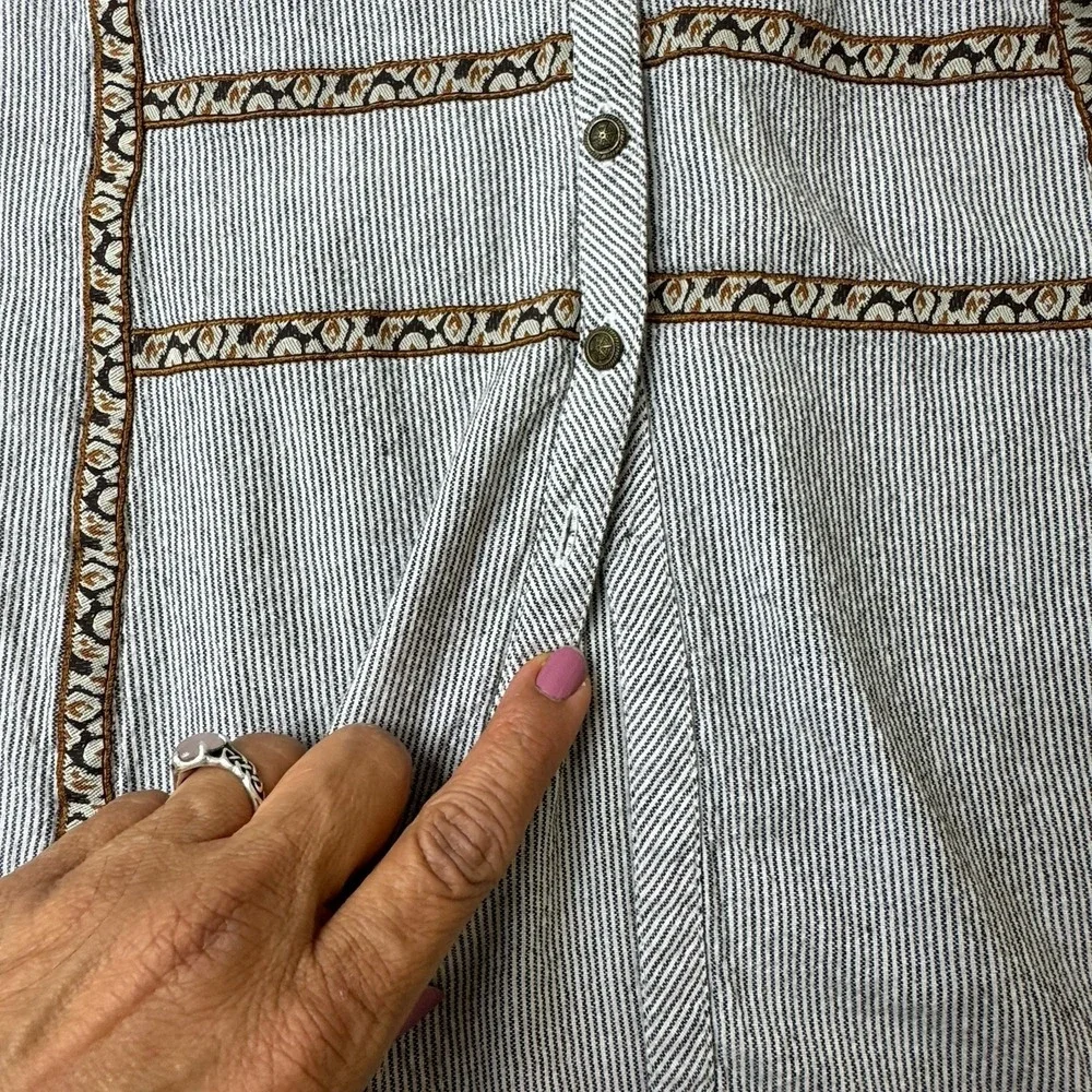 Sundance Striped Floral Embroidered Top Womens Lg Bohemian Peasant Boho Buttons - Picture 9 of 10